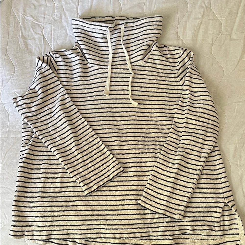 Lou & Grey Cowl Neck Pullover